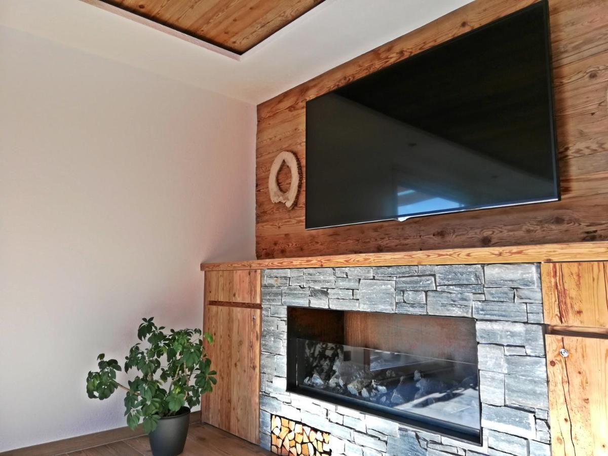 Nature Luxury Chalet Instoul Lutago Eksteriør billede